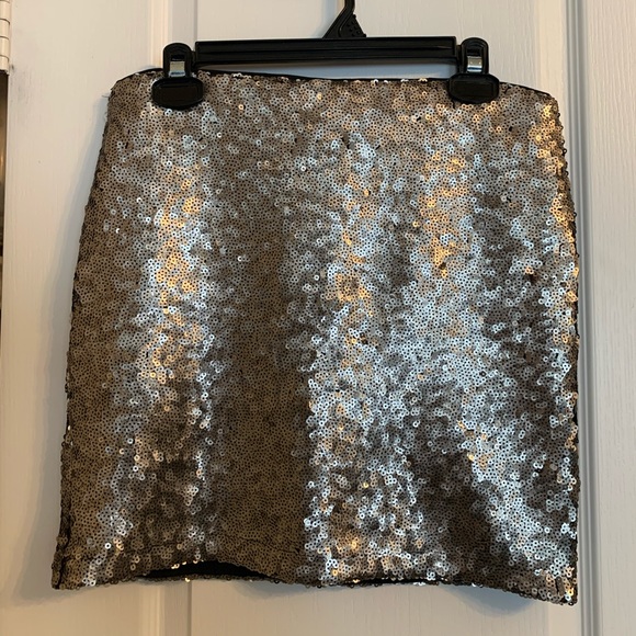 Dynamite sequins mini skirt - Picture 1 of 6